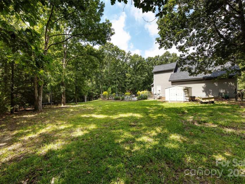 6511 Buggy Whip Lane, Waxhaw, NC 28173.  MLS# CAR4268833, YatesRealty ID 33654. 