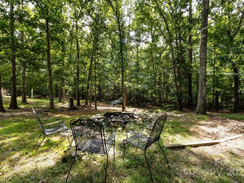 6511 Buggy Whip Lane, Waxhaw, NC 28173.  MLS# CAR4268833, YatesRealty ID 33654. 