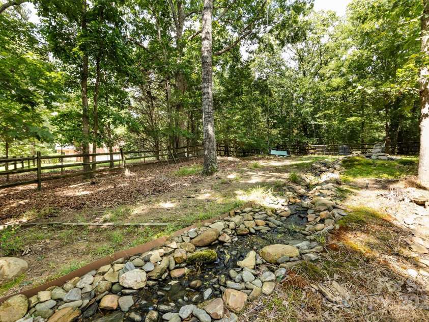 6511 Buggy Whip Lane, Waxhaw, NC 28173.  MLS# CAR4268833, YatesRealty ID 33654. 