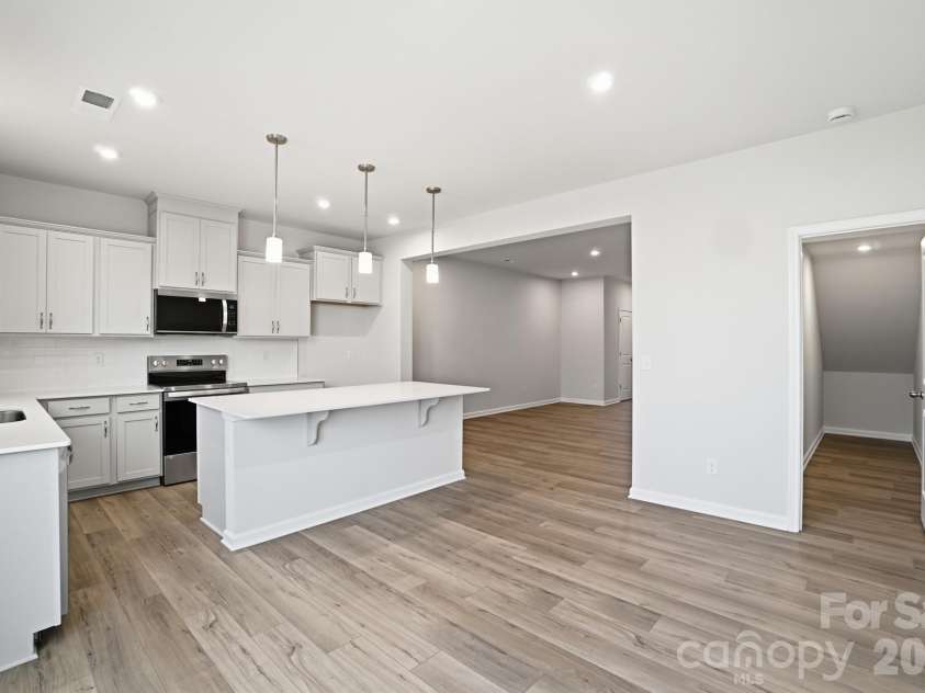 7013 Cerris Drive, Charlotte, NC 28269.  MLS# CAR4375678, YatesRealty ID 33655. Photos are representative