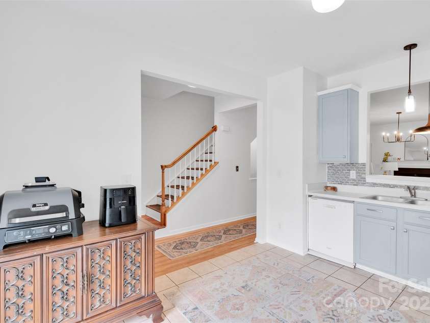 864 Tiger Lane, Charlotte, NC 28262.  MLS# CAR4278320, YatesRealty ID 33655. 