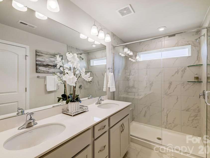 7017 Cerris Drive, Charlotte, NC 28269.  MLS# CAR4377169, YatesRealty ID 33656. For representation purposes of floorplan only, actual homesite is under construction and design and structural options may vary