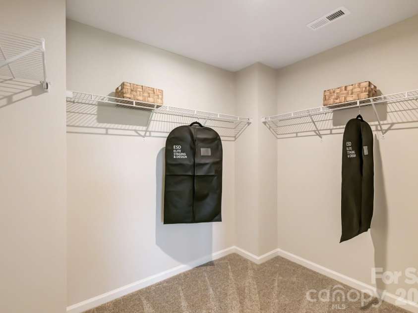 7017 Cerris Drive, Charlotte, NC 28269.  MLS# CAR4377169, YatesRealty ID 33656. For representation purposes of floorplan only, actual homesite is under construction and design and structural options may vary
