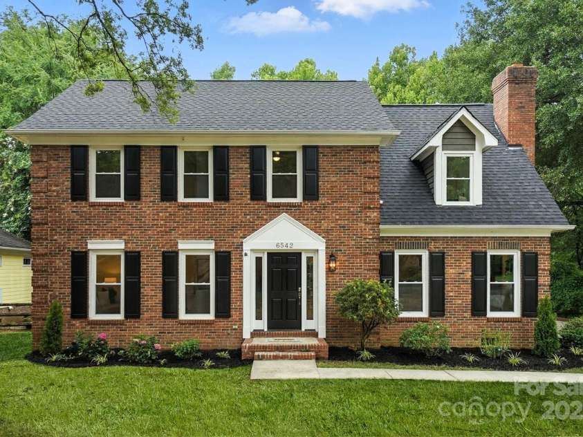 6542 Cross Field Lane, Charlotte, NC 28226.  MLS# CAR4277029, YatesRealty ID 33657. 