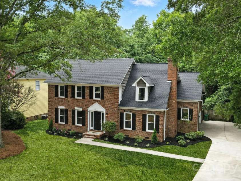 6542 Cross Field Lane, Charlotte, NC 28226.  MLS# CAR4277029, YatesRealty ID 33657. 