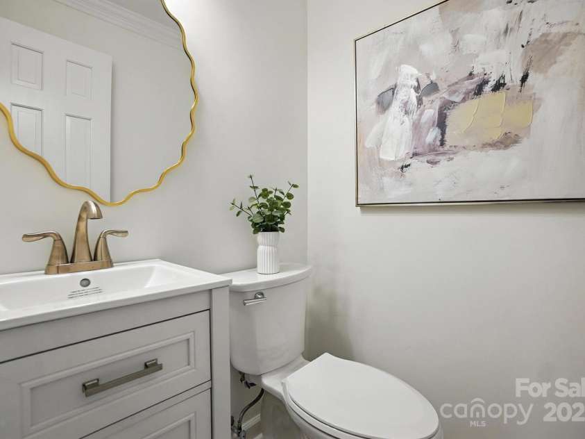 6542 Cross Field Lane, Charlotte, NC 28226.  MLS# CAR4277029, YatesRealty ID 33657. 