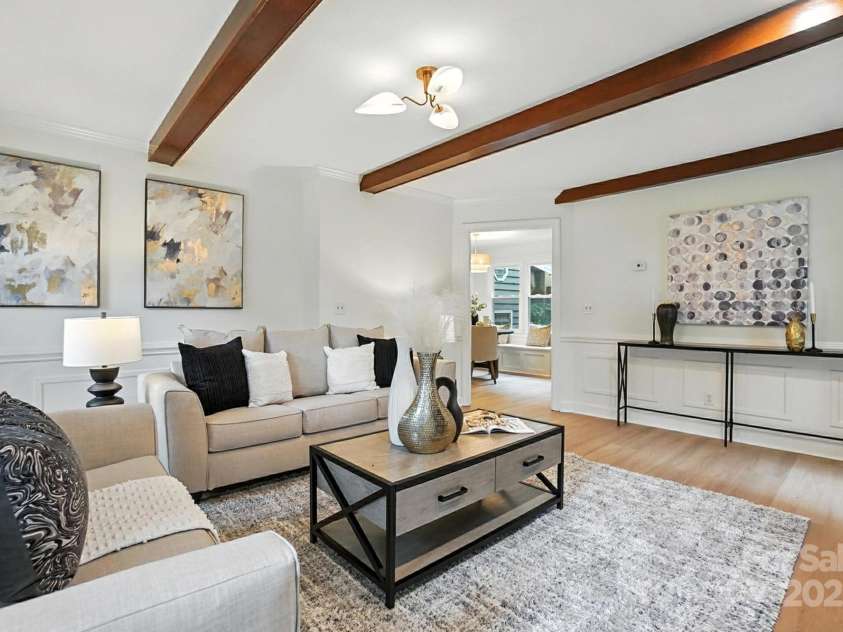 6542 Cross Field Lane, Charlotte, NC 28226.  MLS# CAR4277029, YatesRealty ID 33657. 