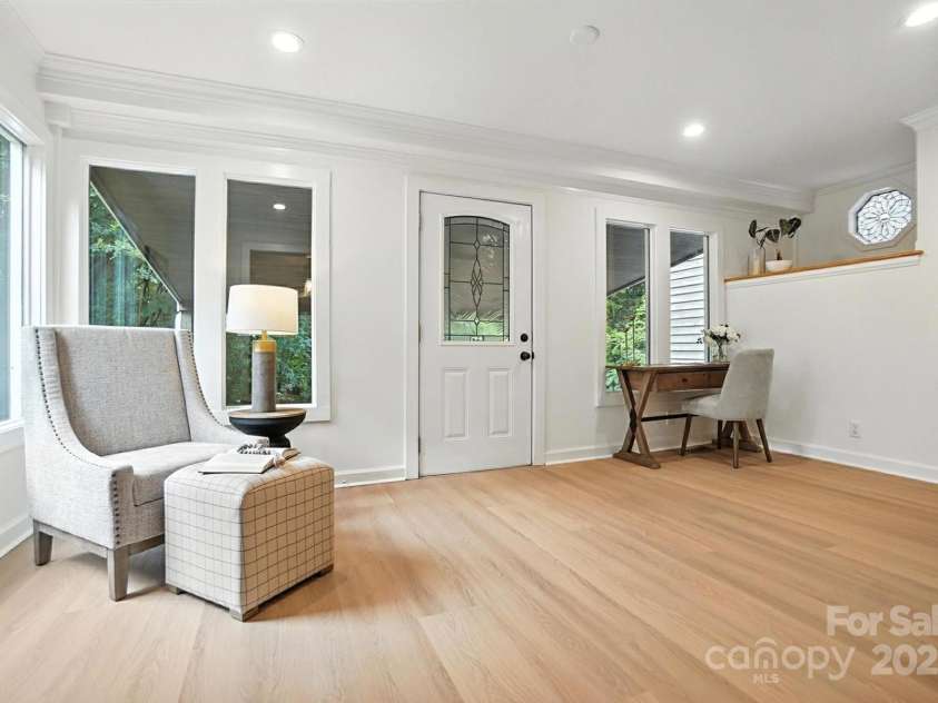 6542 Cross Field Lane, Charlotte, NC 28226.  MLS# CAR4277029, YatesRealty ID 33657. 