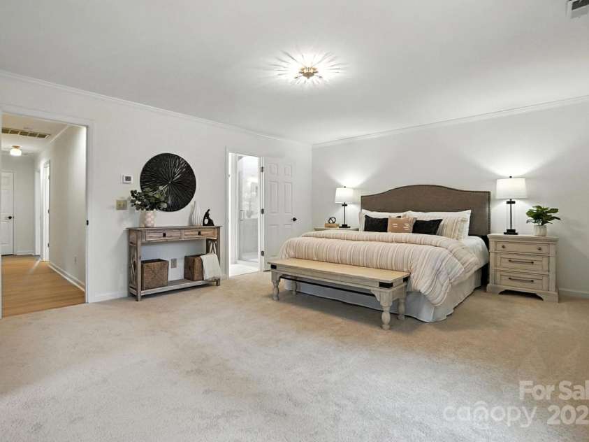 6542 Cross Field Lane, Charlotte, NC 28226.  MLS# CAR4277029, YatesRealty ID 33657. 