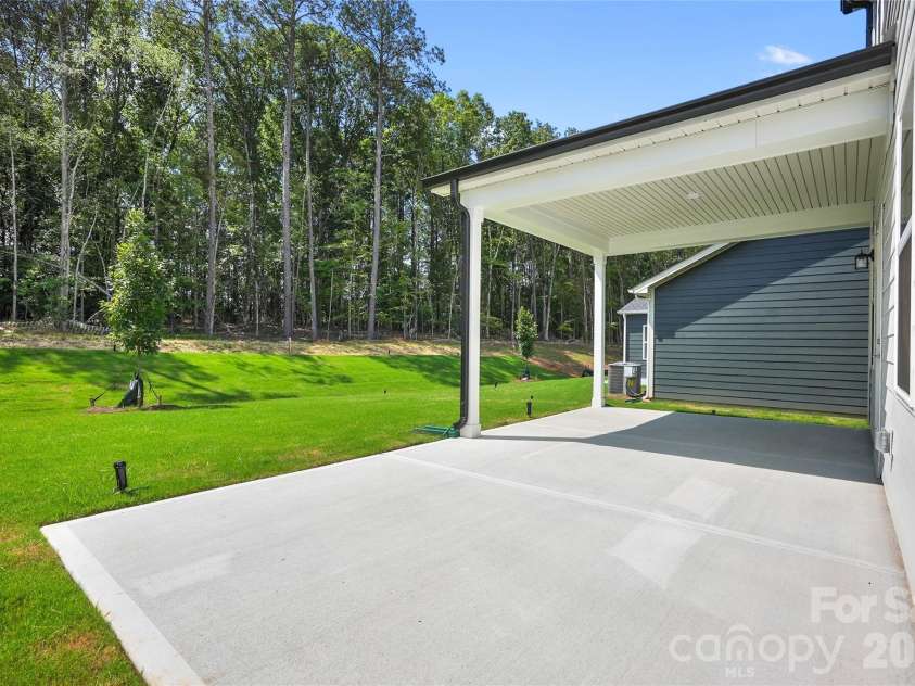 547 Cottage Garden Lane, Belmont, NC 28012.  MLS# CAR4378508, YatesRealty ID 33658. 