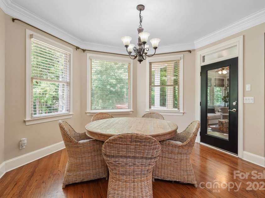 15035 Davis Trace Drive, Mint Hill, NC 28227.  MLS# CAR4282469, YatesRealty ID 33659. Breakfast Area