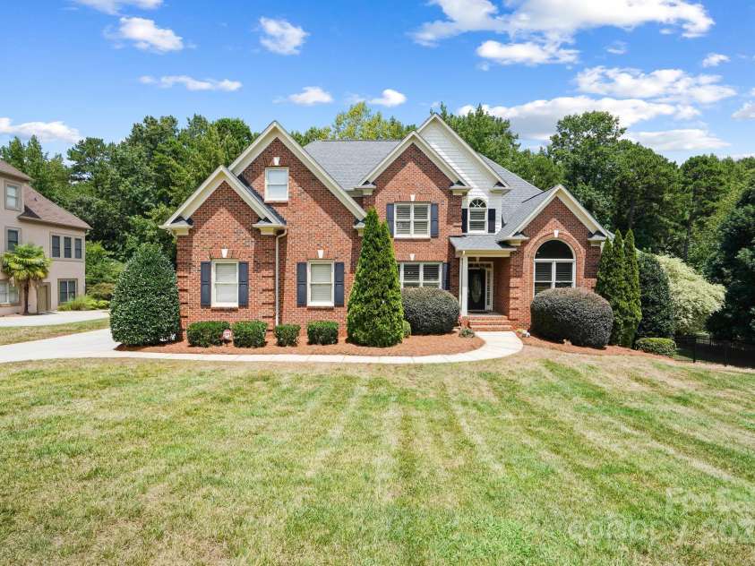 15035 Davis Trace Drive, Mint Hill, NC 28227.  MLS# CAR4282469, YatesRealty ID 33659. Front of Home