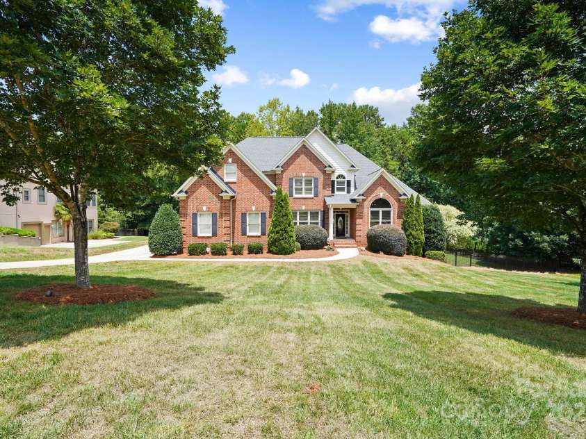 15035 Davis Trace Drive, Mint Hill, NC 28227.  MLS# CAR4282469, YatesRealty ID 33659. Front of Home