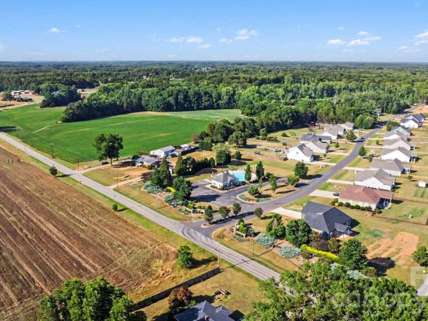 402 Dorothy Drive, China Grove, NC 28023.  MLS# CAR4393216, YatesRealty ID 33659. 