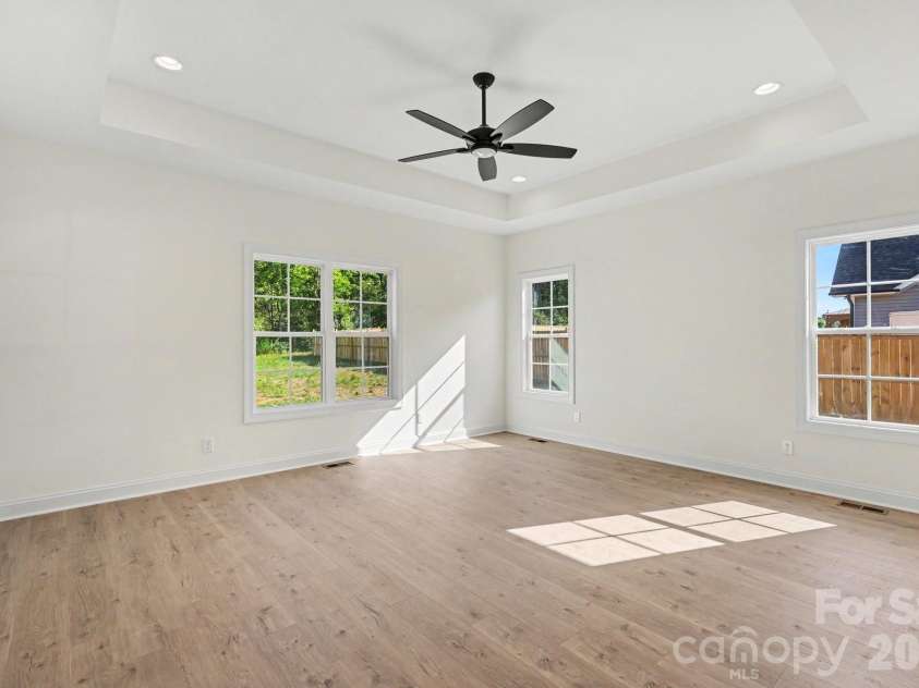 402 Dorothy Drive, China Grove, NC 28023.  MLS# CAR4393216, YatesRealty ID 33659. Primary suite with trey ceiling 