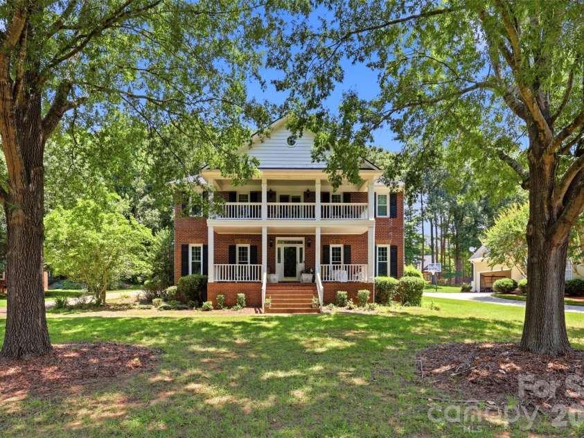 5400 Berrywood Lane, Monroe, NC 28110.  MLS# CAR4391803, YatesRealty ID 33661. 