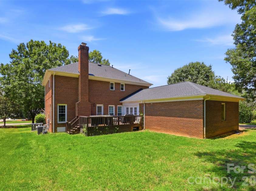 5400 Berrywood Lane, Monroe, NC 28110.  MLS# CAR4391803, YatesRealty ID 33661. 