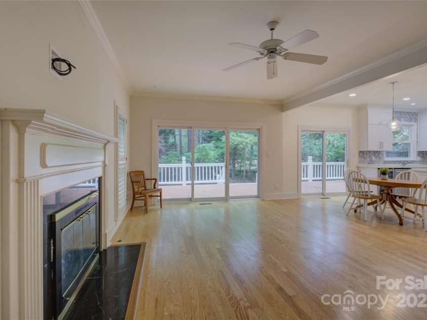 15608 Woodland Ridge Lane, Charlotte, NC 28278.  MLS# CAR4283839, YatesRealty ID 33663. 