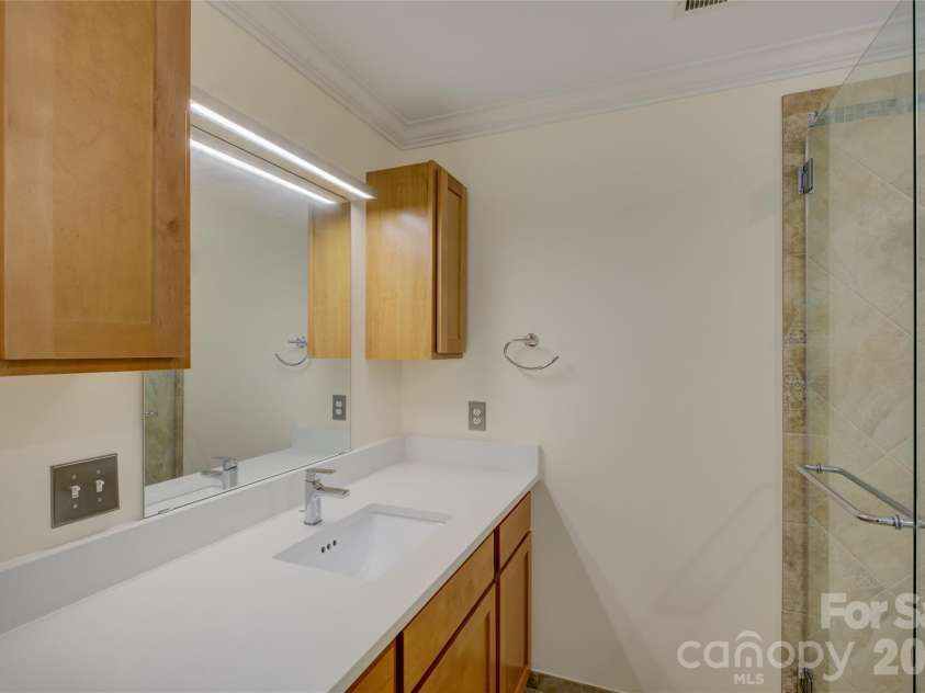 15608 Woodland Ridge Lane, Charlotte, NC 28278.  MLS# CAR4283839, YatesRealty ID 33663. 