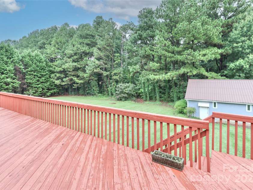 1384 Old Mountain Road, Statesville, NC 28677.  MLS# CAR4288640, YatesRealty ID 33664. 