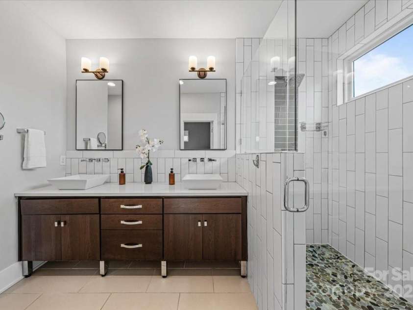 1426 Church Street, Charlotte, NC 28203.  MLS# CAR4288509, YatesRealty ID 33665. 