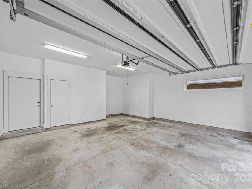 1426 Church Street, Charlotte, NC 28203.  MLS# CAR4288509, YatesRealty ID 33665. 