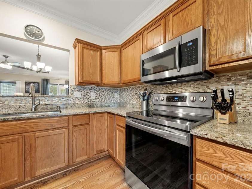 11729 Fiddlers Roof Lane, Charlotte, NC 28277.  MLS# CAR4290156, YatesRealty ID 33666. 