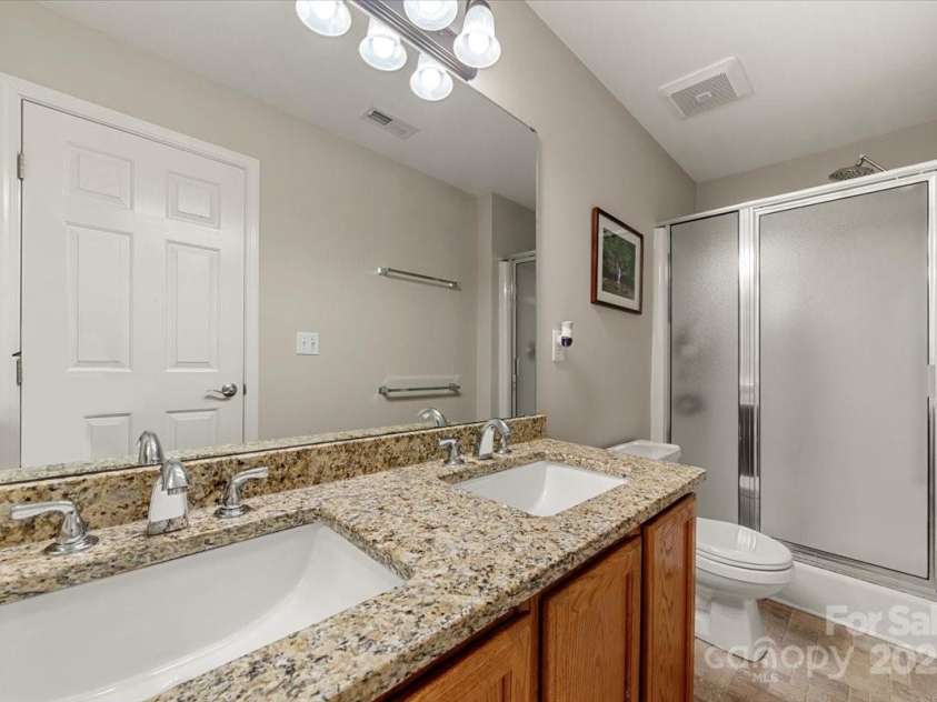 11729 Fiddlers Roof Lane, Charlotte, NC 28277.  MLS# CAR4290156, YatesRealty ID 33666. 