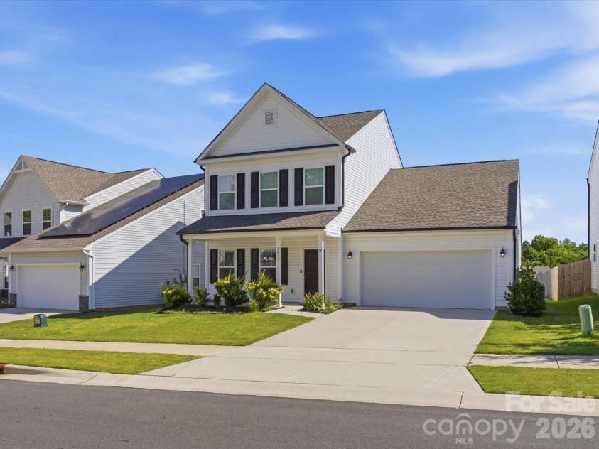 3011 Pinehills Way, Mount Holly, NC 28120.  MLS# CAR4394992, YatesRealty ID 33666. 
