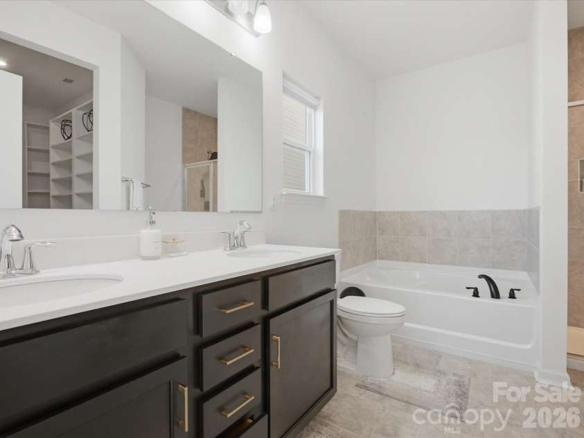 3011 Pinehills Way, Mount Holly, NC 28120.  MLS# CAR4394992, YatesRealty ID 33666. 