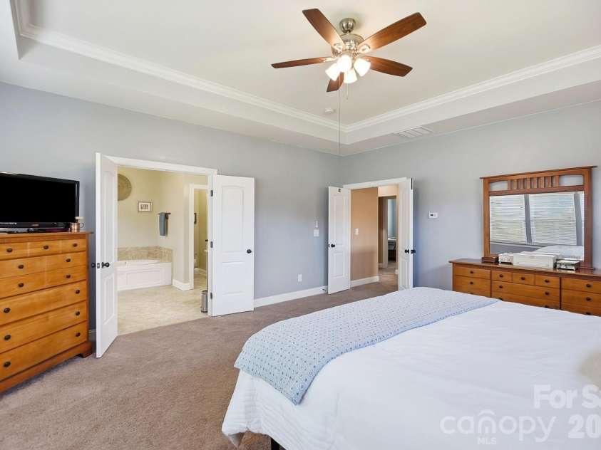 2105 Kinder Oak Drive, Indian Trail, NC 28079.  MLS# CAR4392329, YatesRealty ID 33667. 
