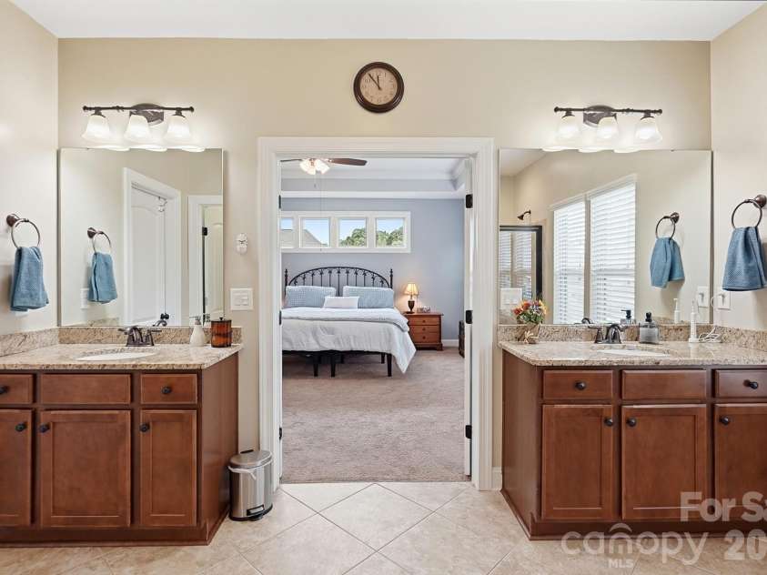 2105 Kinder Oak Drive, Indian Trail, NC 28079.  MLS# CAR4392329, YatesRealty ID 33667. 