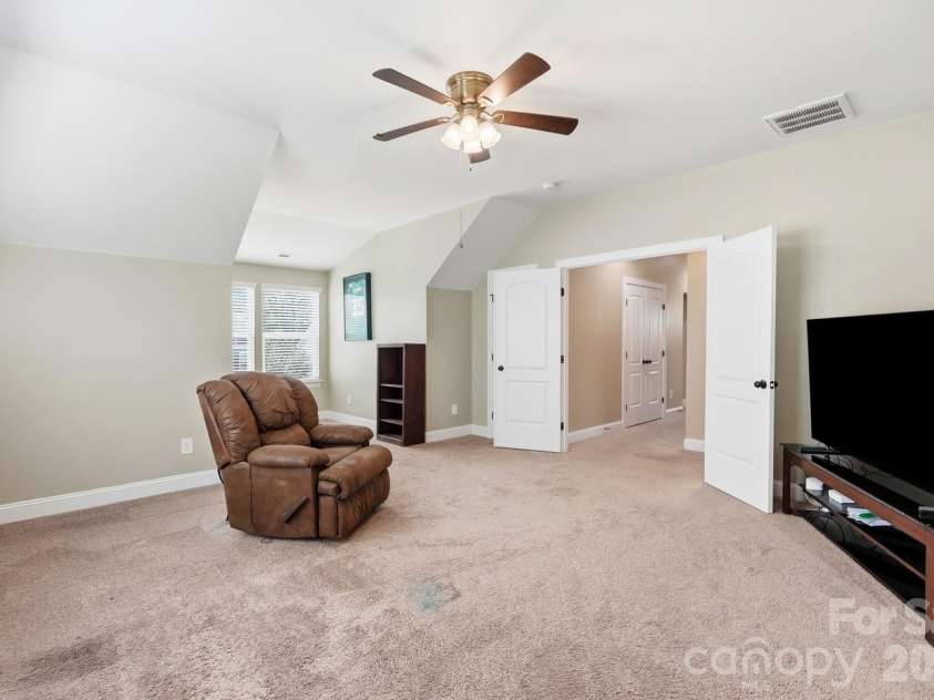 2105 Kinder Oak Drive, Indian Trail, NC 28079.  MLS# CAR4392329, YatesRealty ID 33667. 