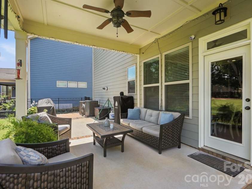 2105 Kinder Oak Drive, Indian Trail, NC 28079.  MLS# CAR4392329, YatesRealty ID 33667. 