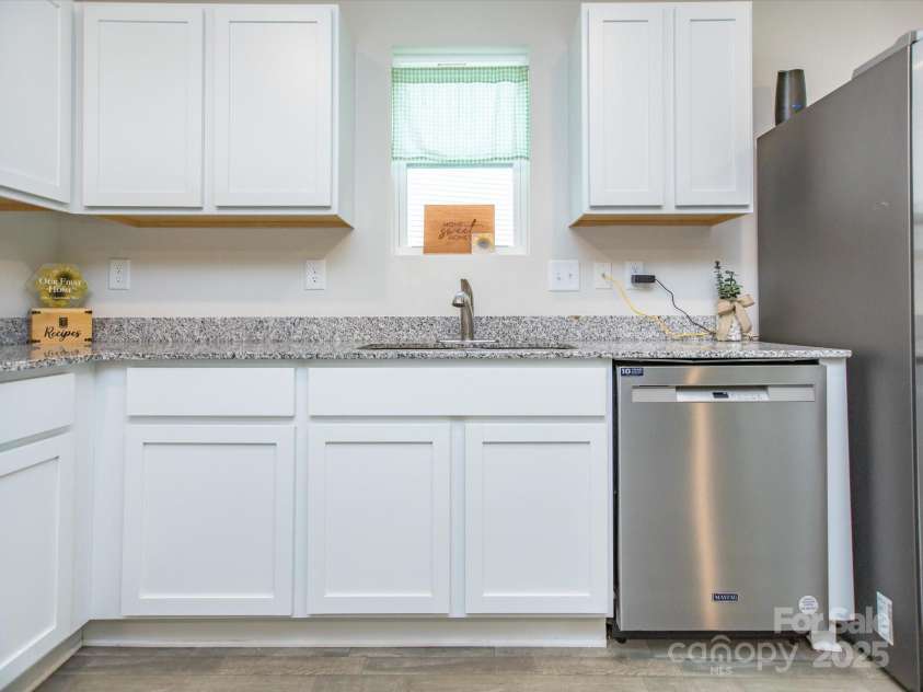 2424 Cranberry Way, Salisbury, NC 28147.  MLS# CAR4289746, YatesRealty ID 33667. 