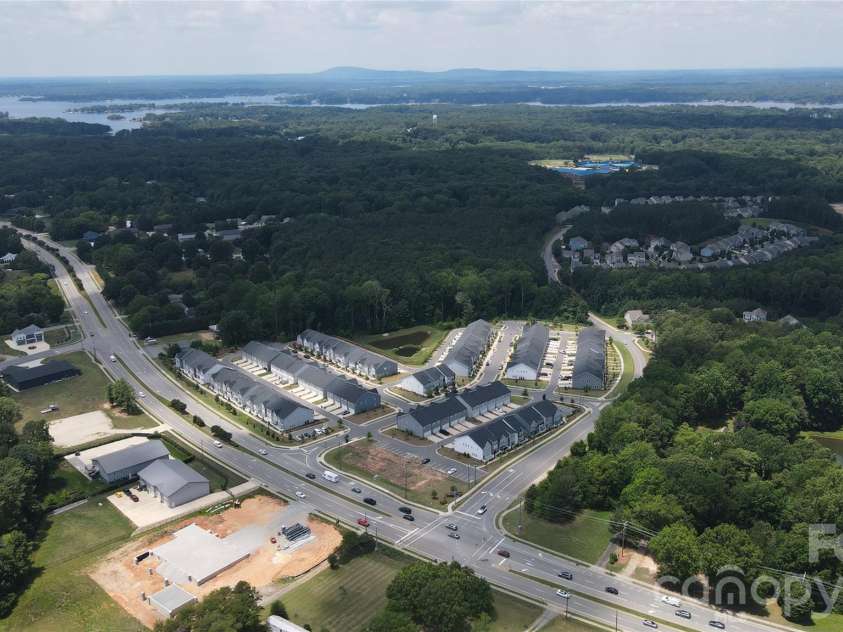 115 Forest Lake Boulevard, Mooresville, NC 28117.  MLS# CAR4396738, YatesRealty ID 33668. 