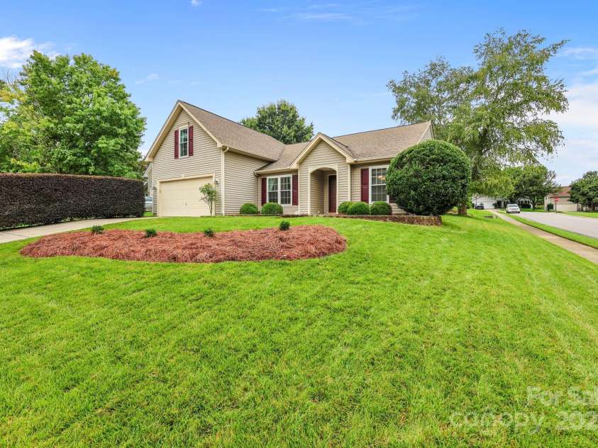 7224 Trifecta Court, Harrisburg, NC 28075.  MLS# CAR4286933, YatesRealty ID 33668. 