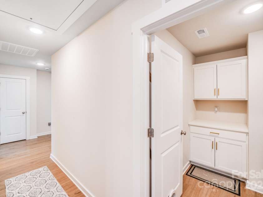 2013 White Cypress Court, Charlotte, NC 28216.  MLS# CAR4292394, YatesRealty ID 33669. 