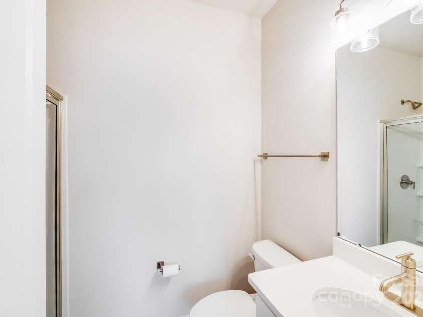 2013 White Cypress Court, Charlotte, NC 28216.  MLS# CAR4292394, YatesRealty ID 33669. 