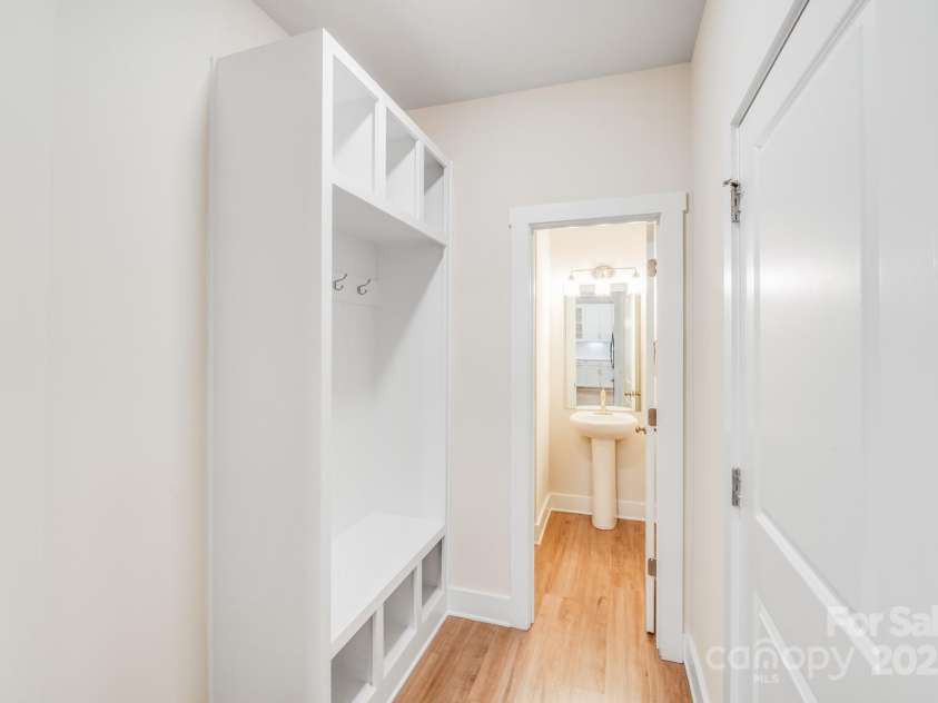 2013 White Cypress Court, Charlotte, NC 28216.  MLS# CAR4292394, YatesRealty ID 33669. 