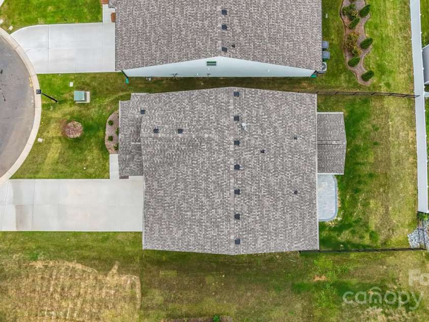 2013 White Cypress Court, Charlotte, NC 28216.  MLS# CAR4292394, YatesRealty ID 33669. 