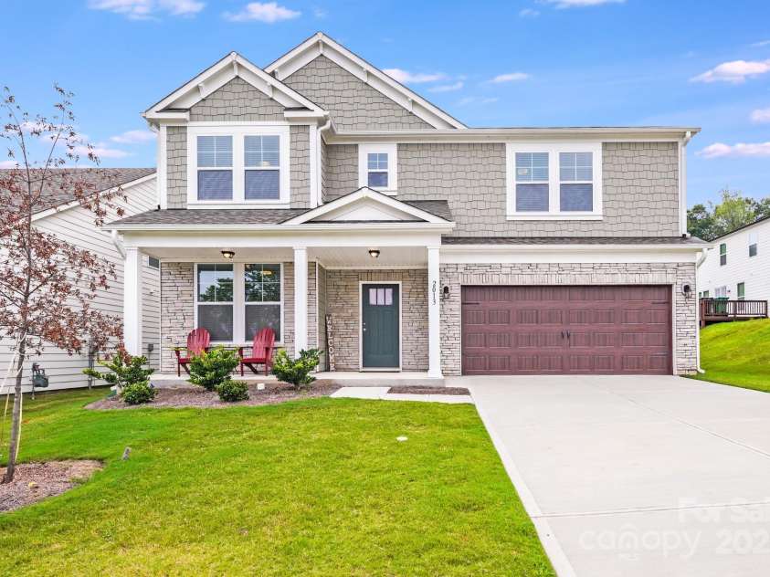 2013 White Cypress Court, Charlotte, NC 28216.  MLS# CAR4292394, YatesRealty ID 33669. Welcome Home