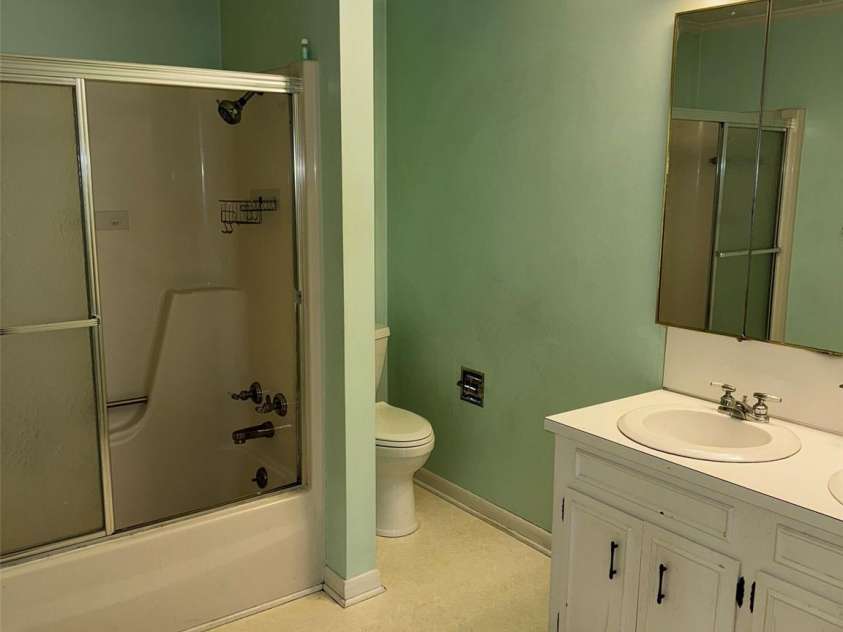 323 Breslin Street, Wadesboro, NC 28170.  MLS# CAR4203572, YatesRealty ID 3367. 