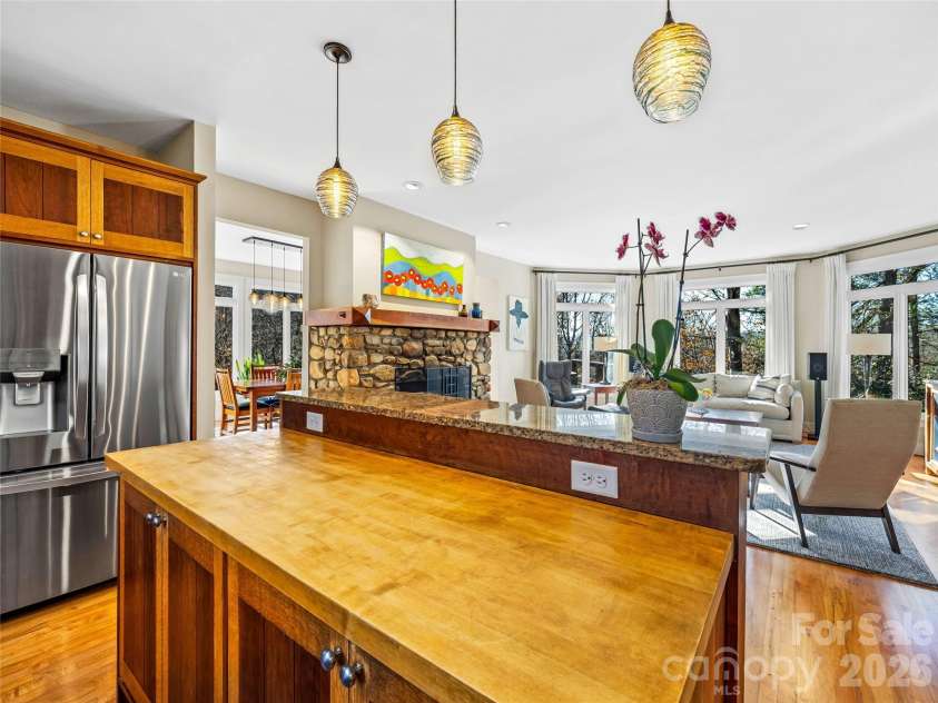 339 Beaverdam Road, Asheville, NC 28804.  MLS# CAR4321982, YatesRealty ID 3367. 