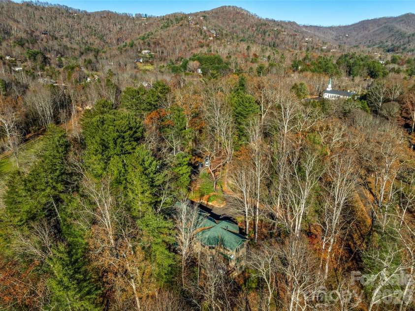 339 Beaverdam Road, Asheville, NC 28804.  MLS# CAR4321982, YatesRealty ID 3367. 