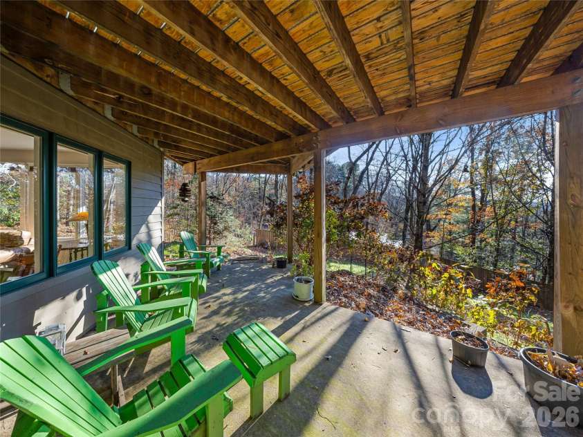 339 Beaverdam Road, Asheville, NC 28804.  MLS# CAR4321982, YatesRealty ID 3367. 