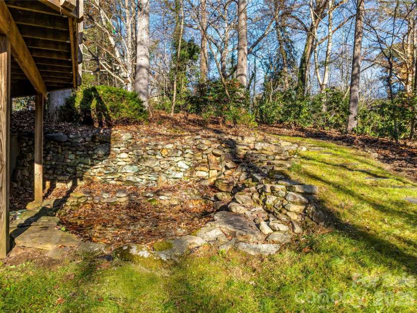 339 Beaverdam Road, Asheville, NC 28804.  MLS# CAR4321982, YatesRealty ID 3367. 