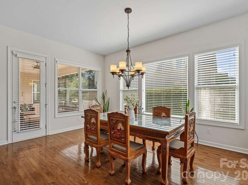 10654 Rippling Stream Drive, Concord, NC 28027.  MLS# CAR4387209, YatesRealty ID 33670. Eat in Kitchen
