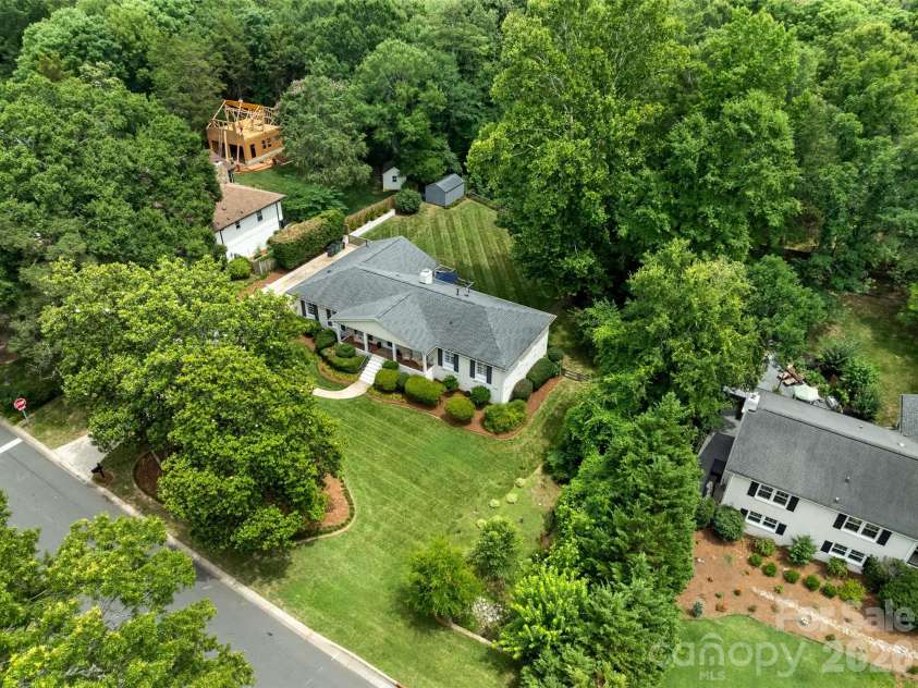 1301 Barden Road, Charlotte, NC 28226.  MLS# CAR4397756, YatesRealty ID 33671. 