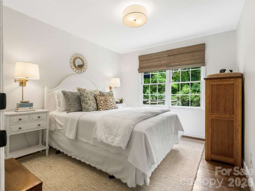 1301 Barden Road, Charlotte, NC 28226.  MLS# CAR4397756, YatesRealty ID 33671. Secondary Bedroom